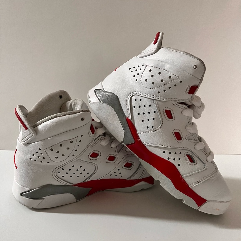 Air Jordan Kids Basketball Shoes Size 12~Kids University Red Jordans~Kids Nike
